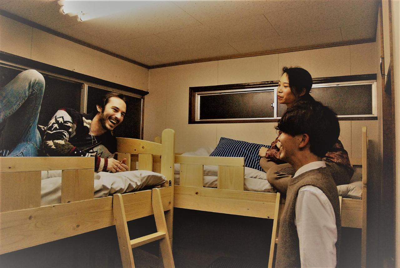 Guesthouse Omoya--全個室--囲炉裏のぬくもりと共にグループの絆を深める古民家宿でゆっくりとした時間を-6名部屋-6名部屋-8名部屋--最大20名-ペット同伴可は一室のみ- Matsuyama  Exterior foto